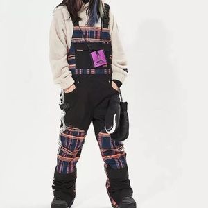 NWT crackling fire plaid BIB - black waterproof ski snowboard insulated overalls